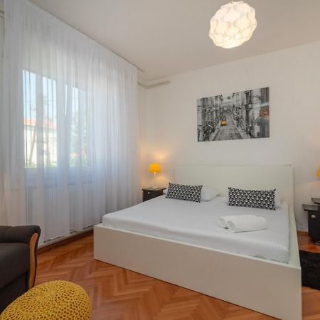 Apartman Karmen Trogir Bagian luar foto