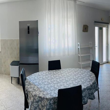 Apartman Karmen Trogir Bagian luar foto